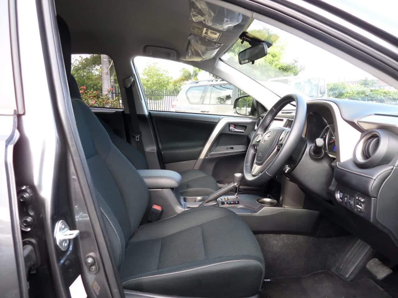 Interior View (front) - 2015 Toyota RAV4